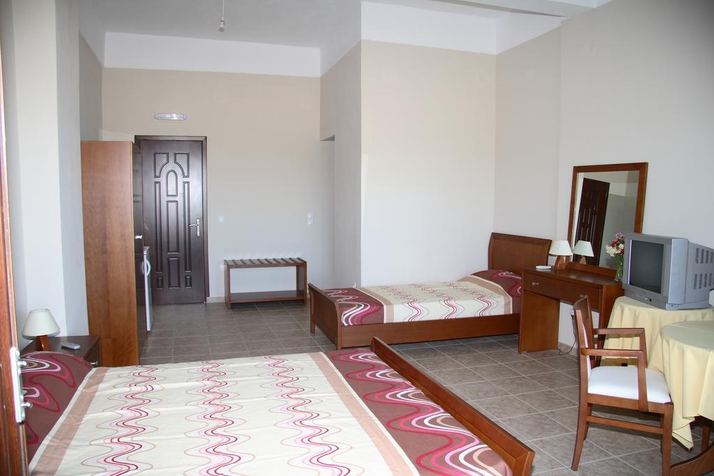 Calypso Apartments Vathí Kültér fotó