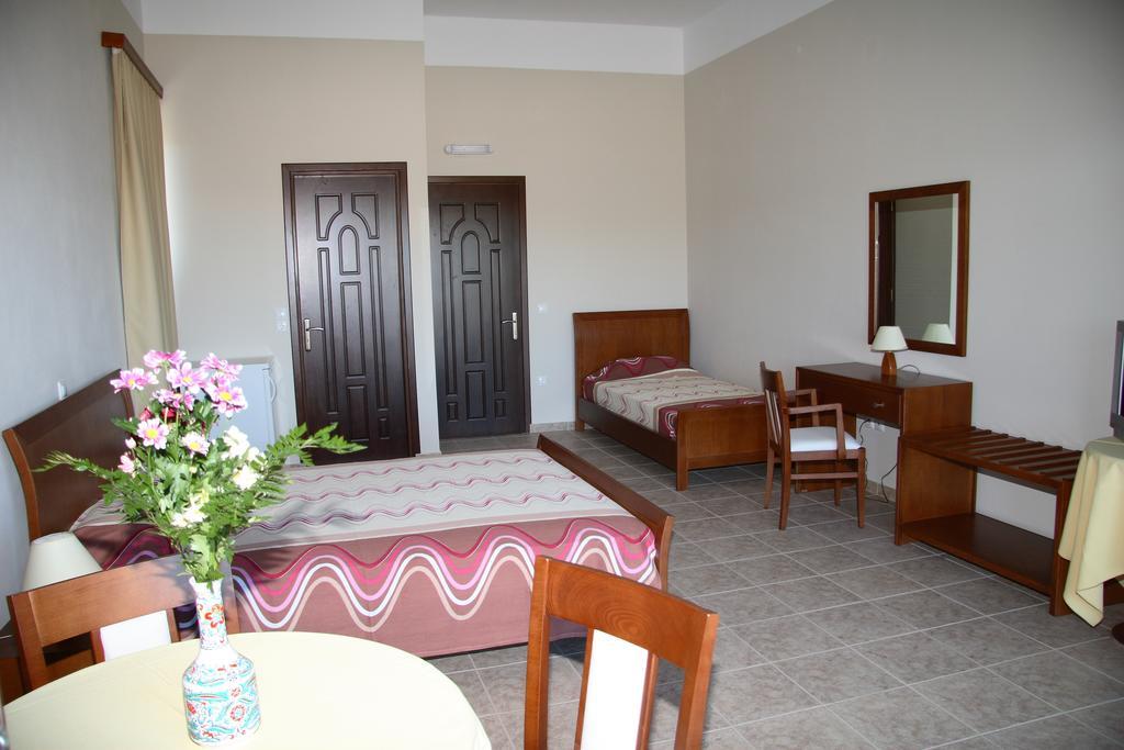 Calypso Apartments Vathí Kültér fotó
