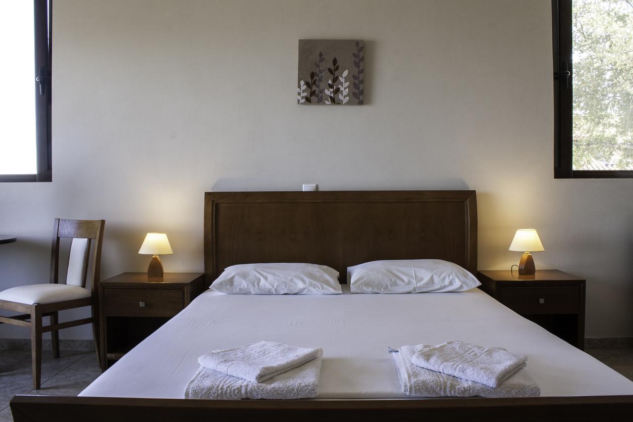 Calypso Apartments Vathí Kültér fotó