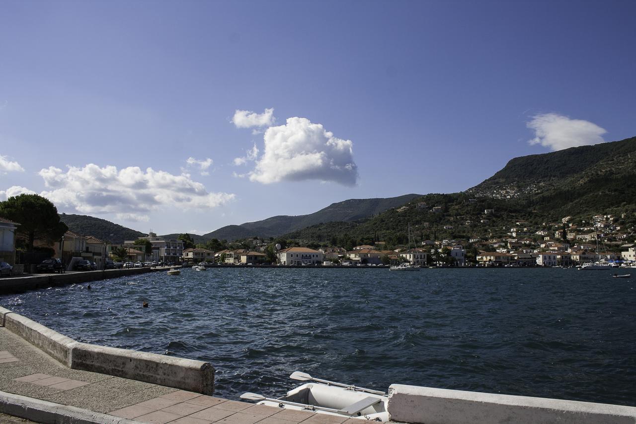 Calypso Apartments Vathí Kültér fotó