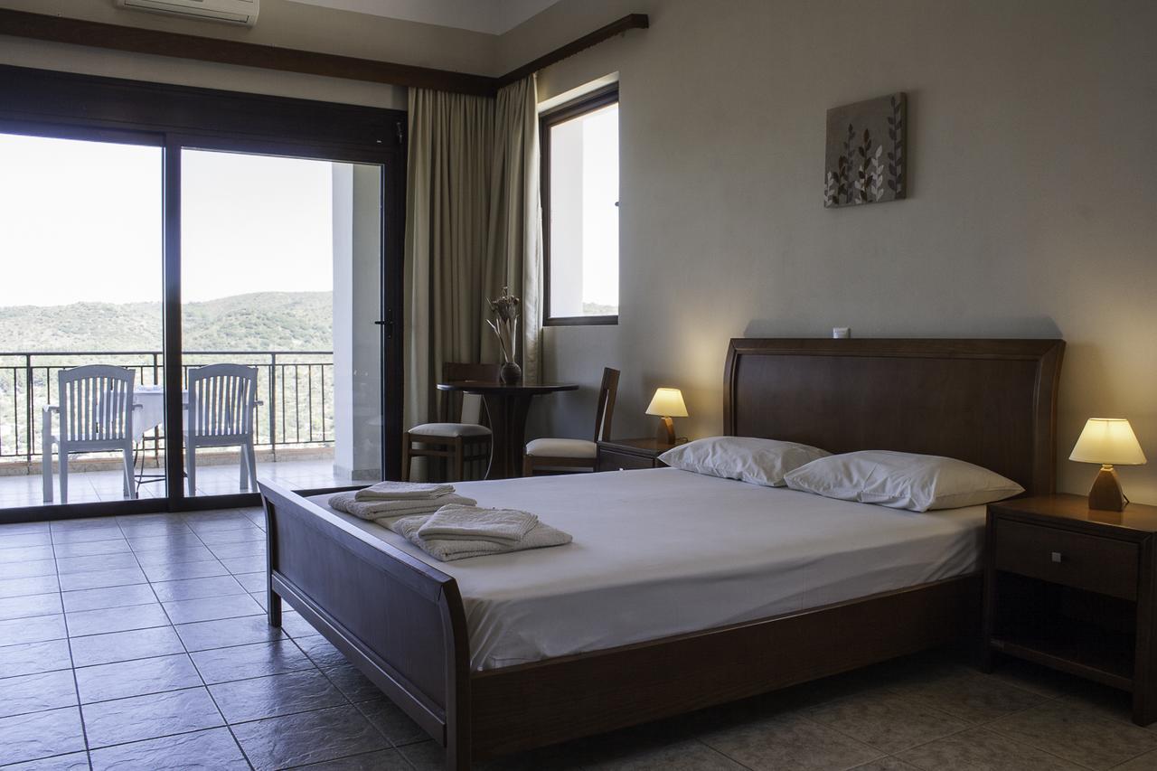 Calypso Apartments Vathí Kültér fotó