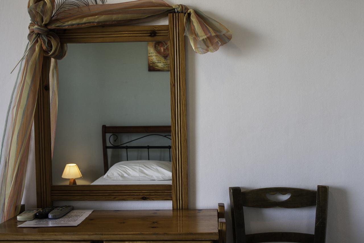 Calypso Apartments Vathí Kültér fotó